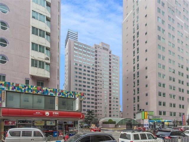 办公空间玻璃隔断