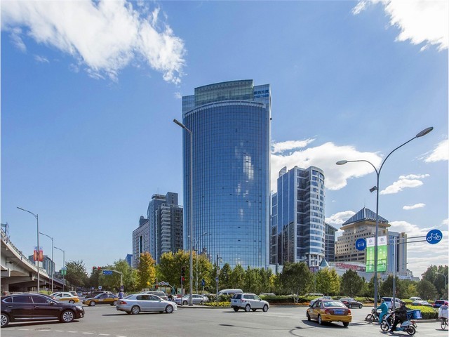 河南养殖厂室内降温设备东元空调水冷涡旋机案例